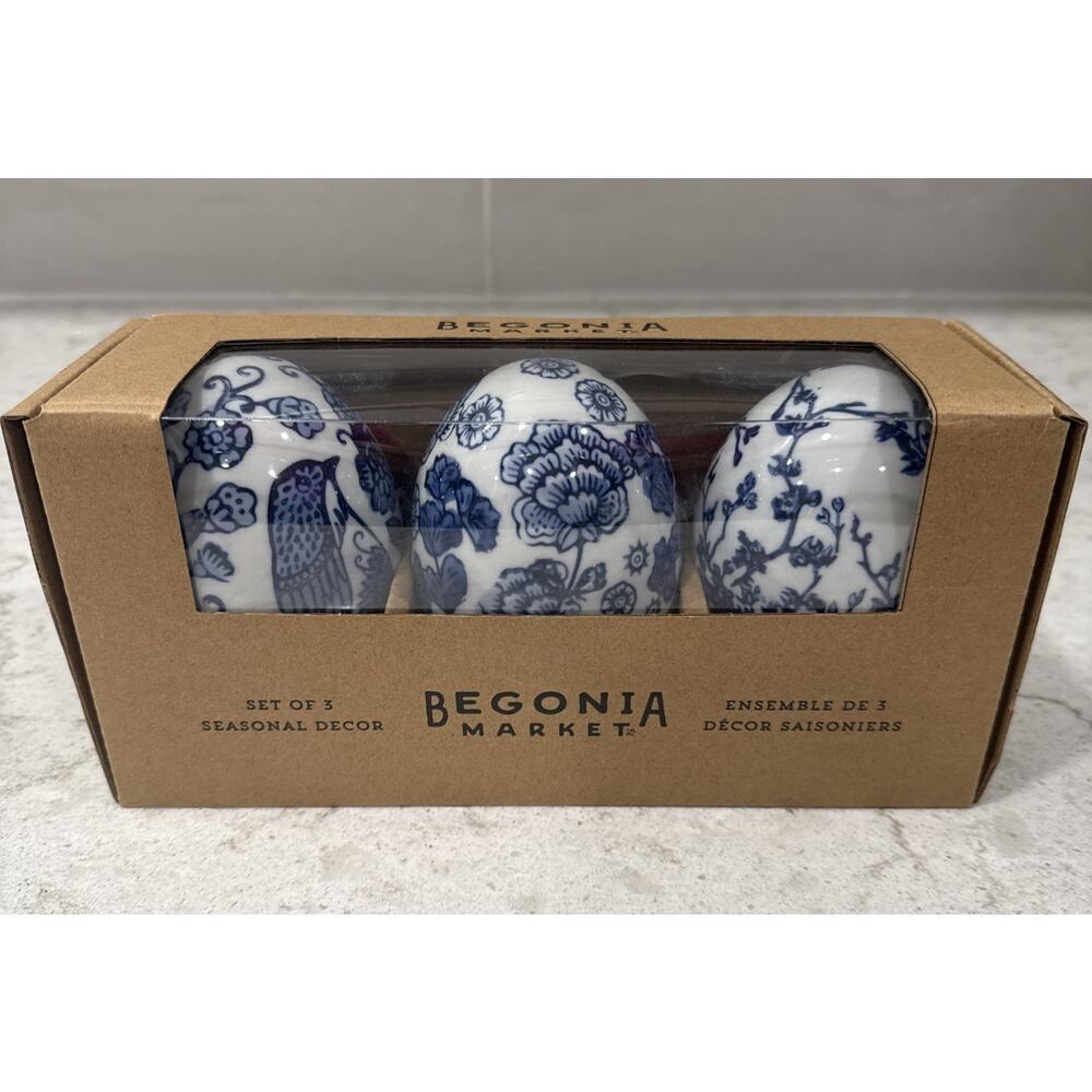 Set 3 BLUE & WHITE Chinoiserie 4” Floral Porcelain Eggs New In box Easter Decor